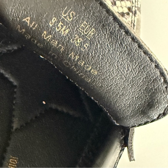 Circus by Sam Edelman Women Snakeskin Loafers Black Trim 8.5 Chunky Sole Trendy - Picture 6 of 6